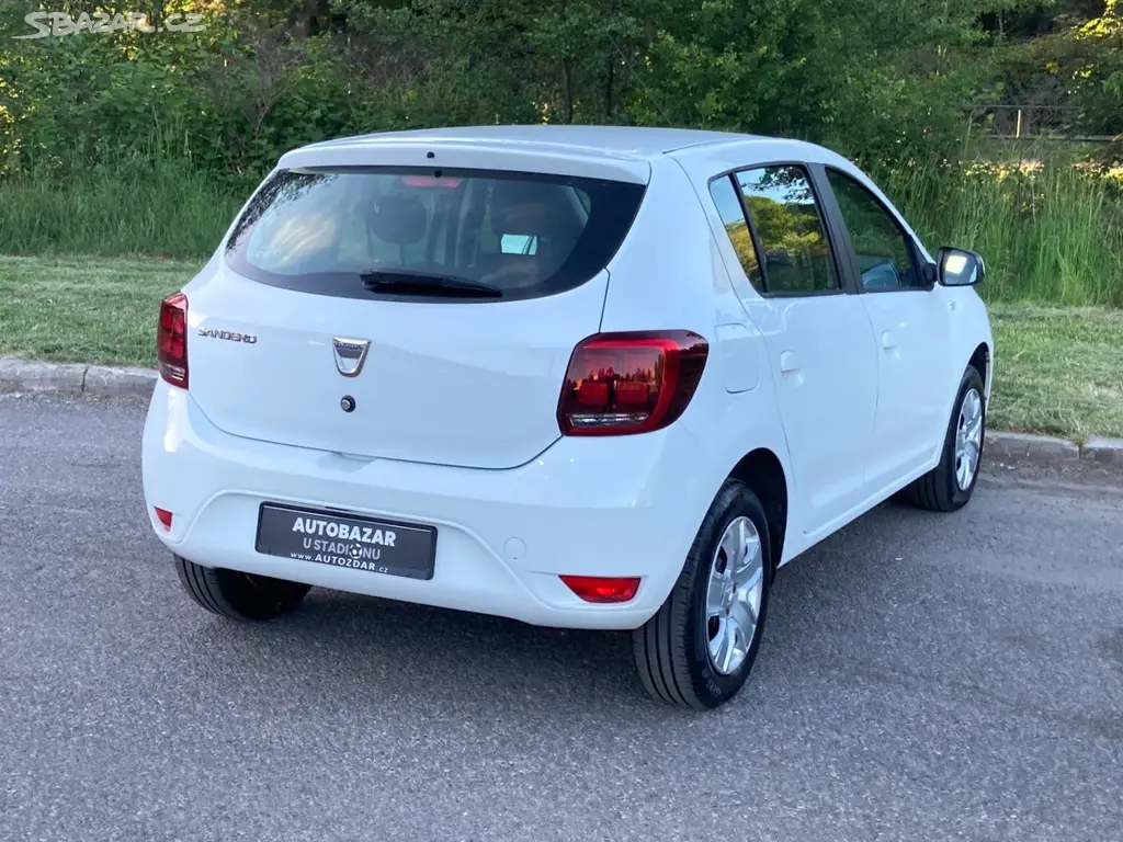 Dacia Sandero, 0,9 TCe koup ČR, 1.m.servis.k. - fotka 3