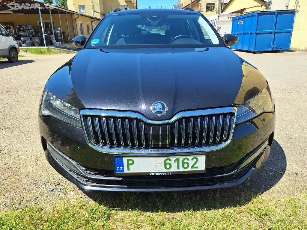 Škoda Superb 2.0 TDI DSG 1.Majitel - fotka 4