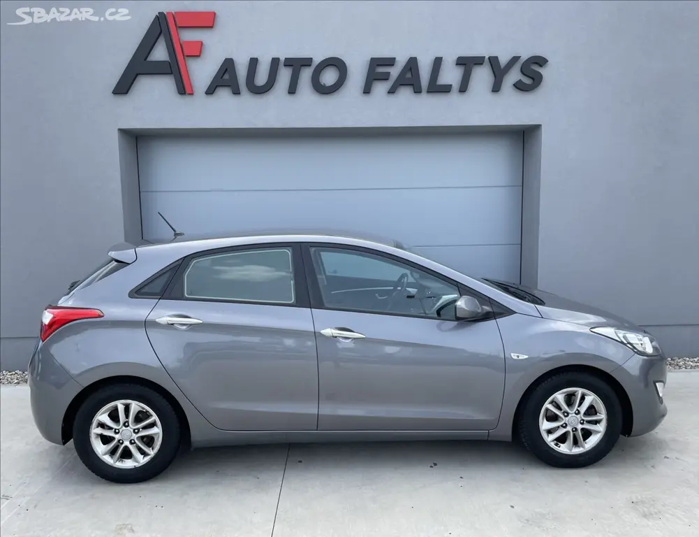 Hyundai i30, 1,4 i 73KW ČR. - fotka 2