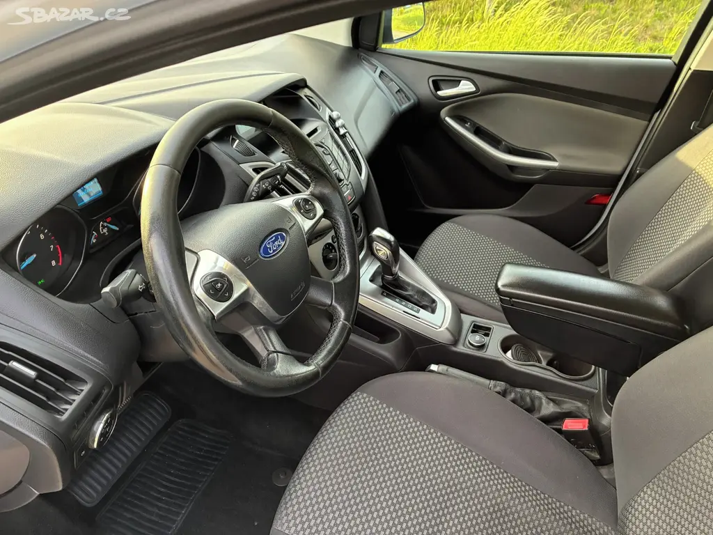 Ford Focus 1.6i AT Combi, najeto 149.000 km, CENA - fotka 6