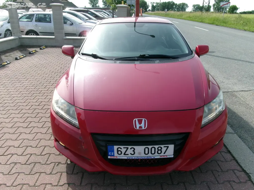 Honda CR-Z, 1,5i VTEC HYBRID AC ALU - fotka 2