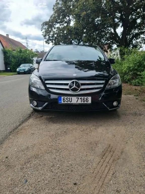 Mercedes-Benz B 180 CDI 1.5 (2014), 80 kW