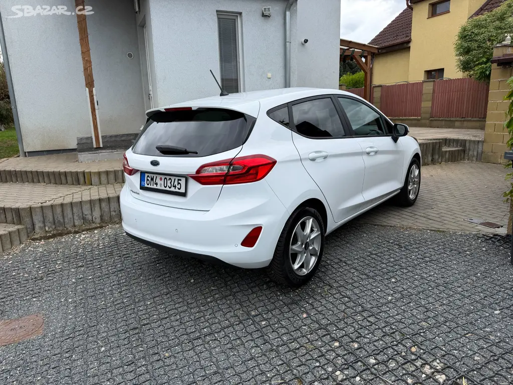 Ford Fiesta 1.1i, naj. 41 000 km, ČR, 1.MAJ. - fotka 2