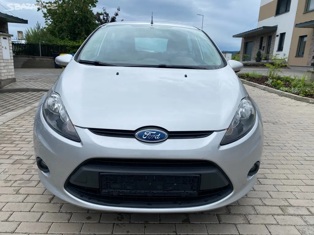 Ford Fiesta 1.25i 16V, 60 kW, r. 2009, nová STK - fotka 4