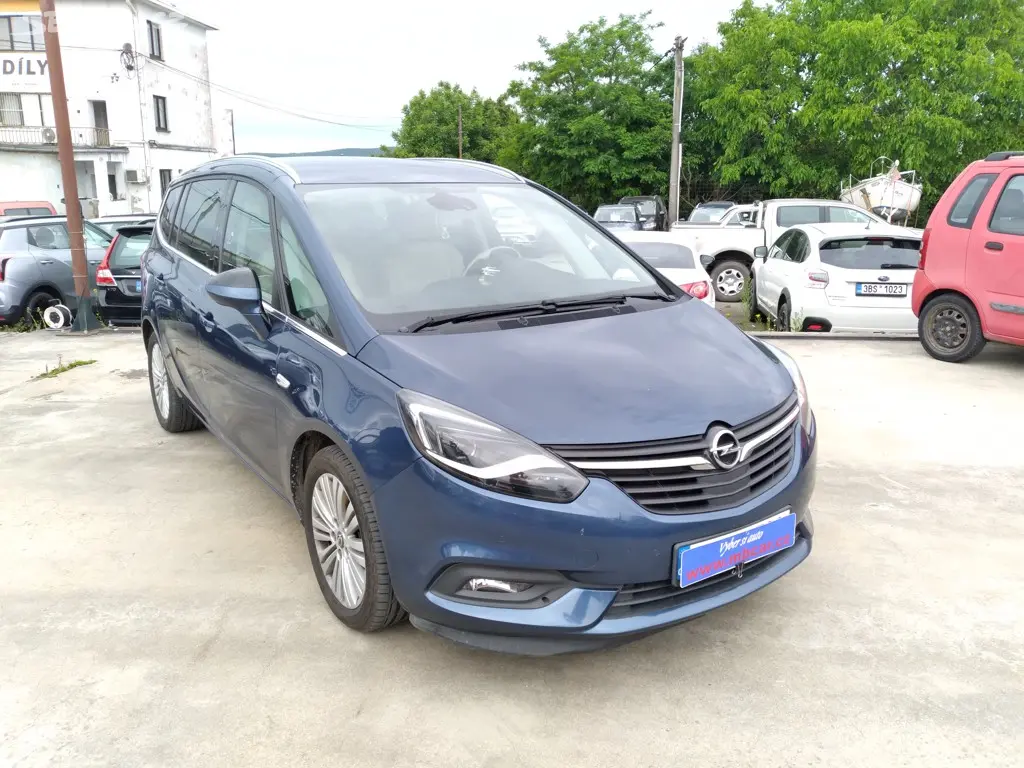 OPEL ZAFIRA TOURER 2.0 CDTI AT,7 MÍST,ČR,1.MAJITEL