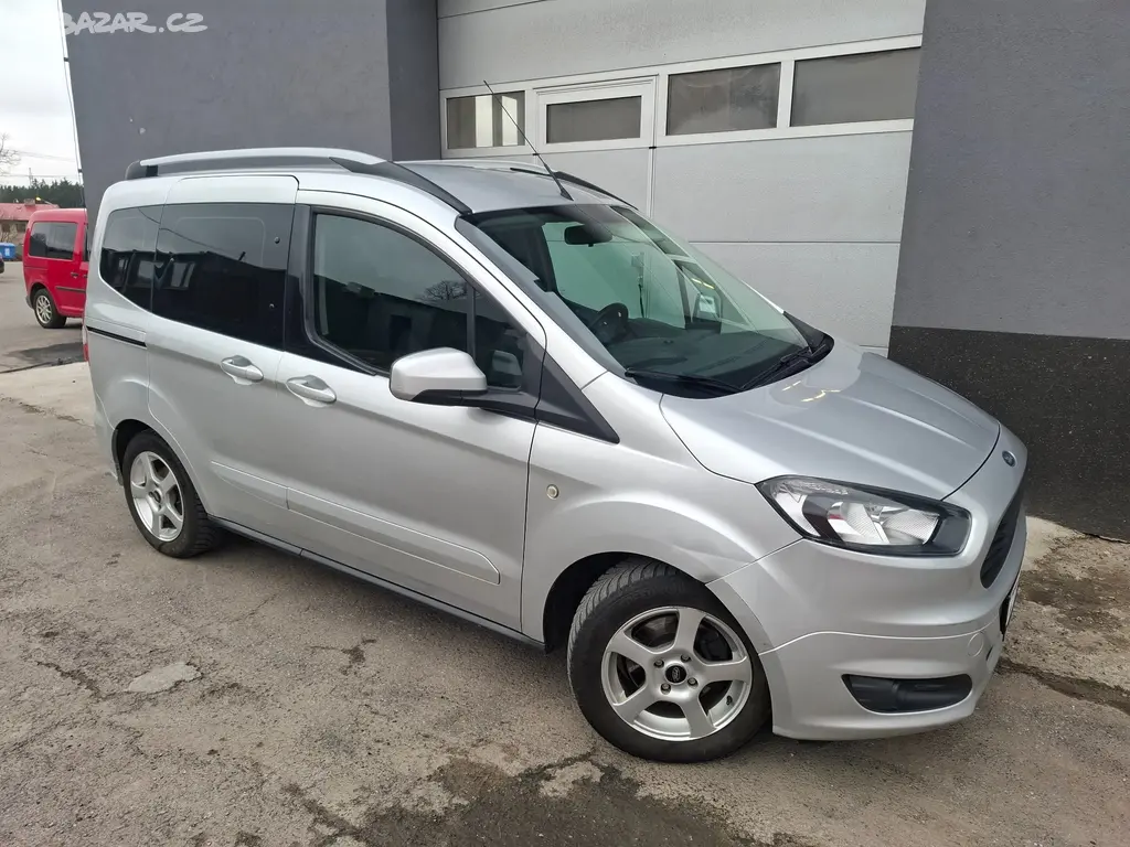 FORD TOURNEO COURIER benzin, r.18 160000km, ČR - fotka 5
