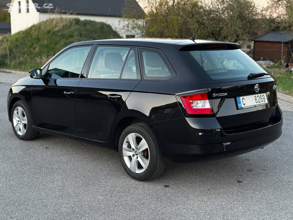 Škoda Fabia 1.0 TSI - 130TKM - fotka 3