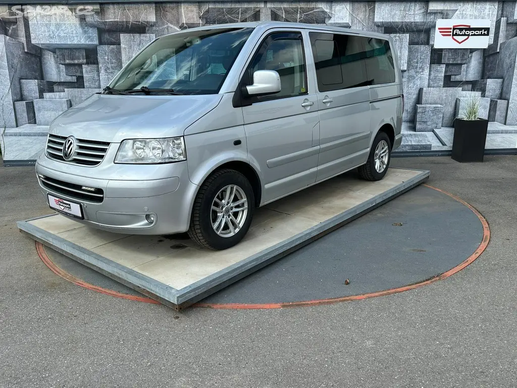 Volkswagen Multivan, 2.5TDi, 128KW, HIGHLINE - fotka 3