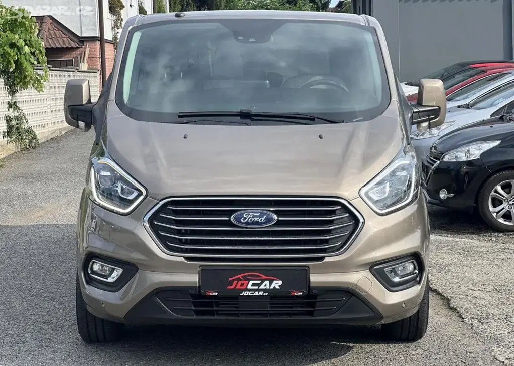 Ford Tourneo Custom 2.0TDCi L2 9MÍST KŮŽE TAŽNÉ - fotka 2
