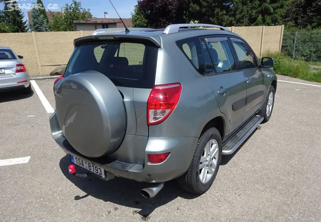Toyota Rav4 2.2 D-D4 r.v.2006 4x4 (100 kw)stk:9/27 - fotka 4