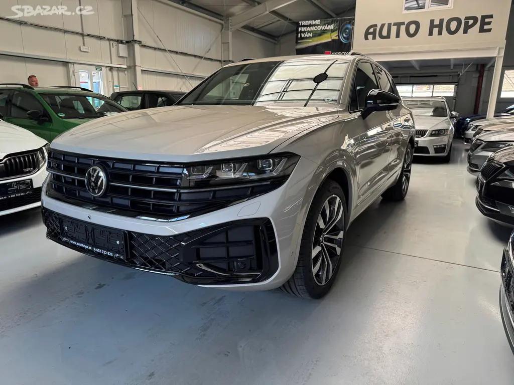 Volkswagen Touareg, 3.0 TDI 4Motion R-Line - fotka 3