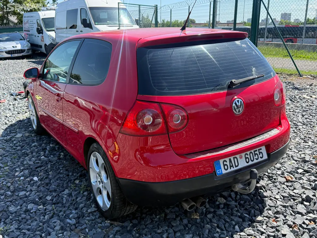 Volkswagen Golf, GT 1.4i Turbo Kompresor 125kw - fotka 3