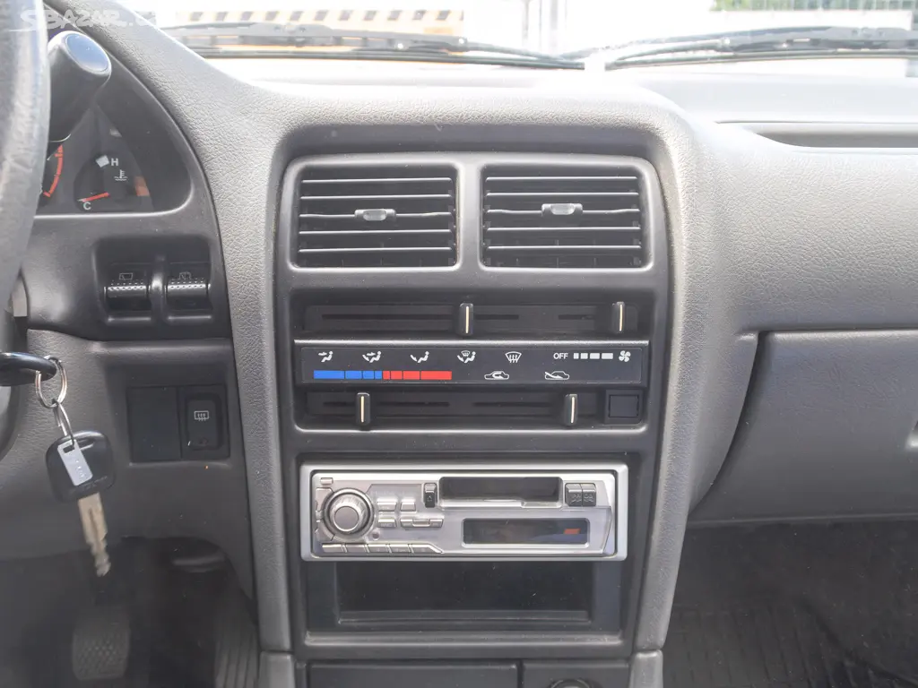 Suzuki Swift ČR 1.0i BEZ KOROZE! - fotka 6