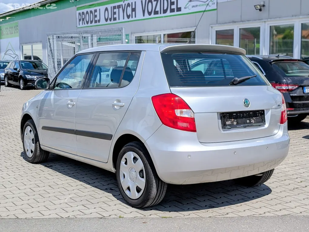 ŠKODA FABIA II 1.4 16V 63kW 2008 JEN 135TKM - fotka 4