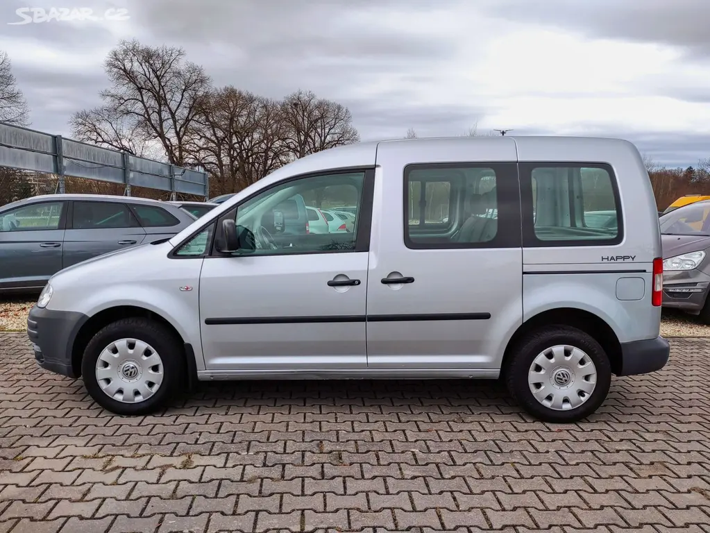 VOLKSWAGEN CADDY 1.9 TDi 77KW,LIFE,KLIMA,EL.OKNA - fotka 4