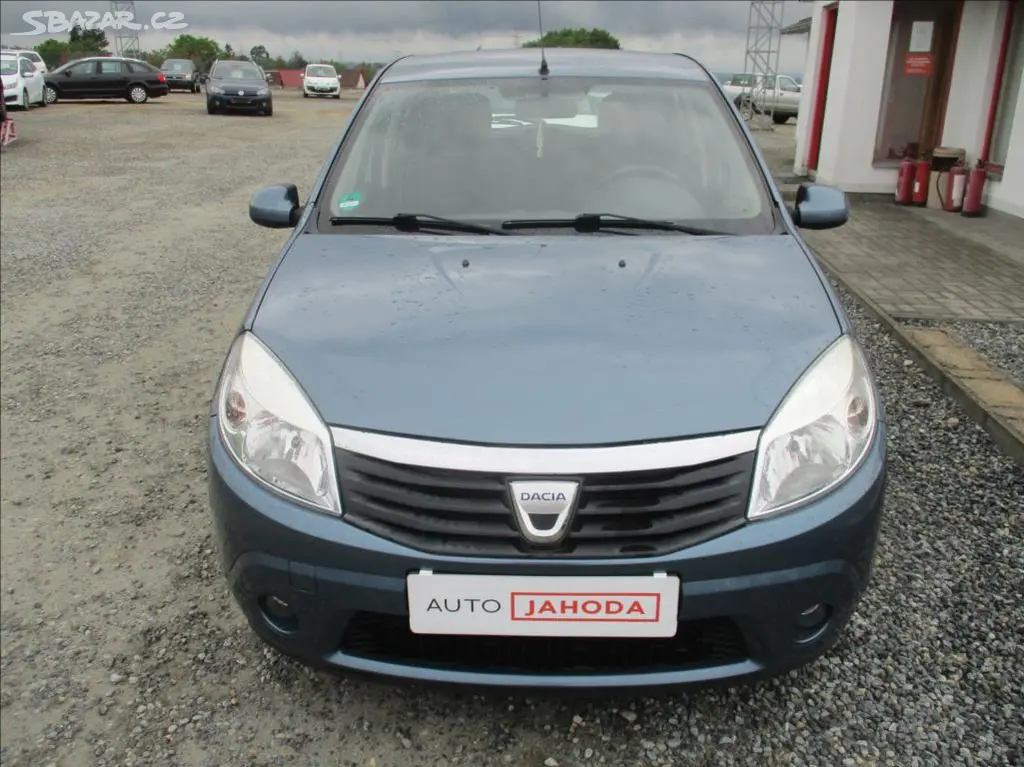 Dacia Sandero, 1,4 i, klimatizace, serviska, - fotka 2