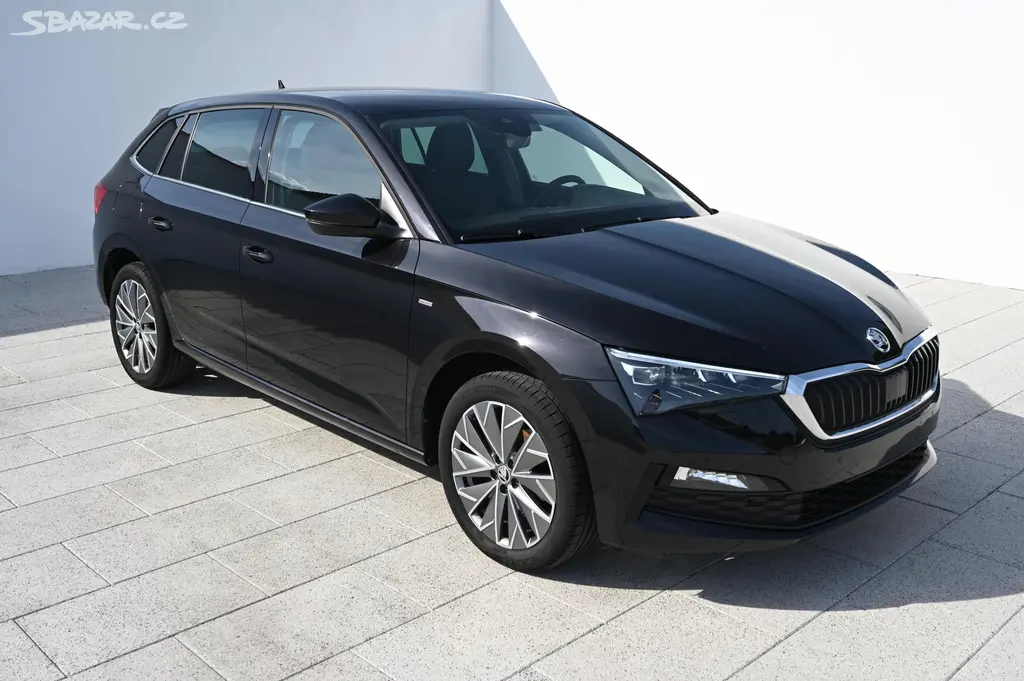 Škoda Scala, 1.5TSI 110KW DSG Clever 1/2022 - fotka 3