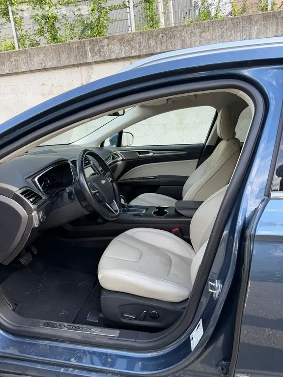 Ford Mondeo Hybrid 2.0,103 kW,Automat,2019 - fotka 4
