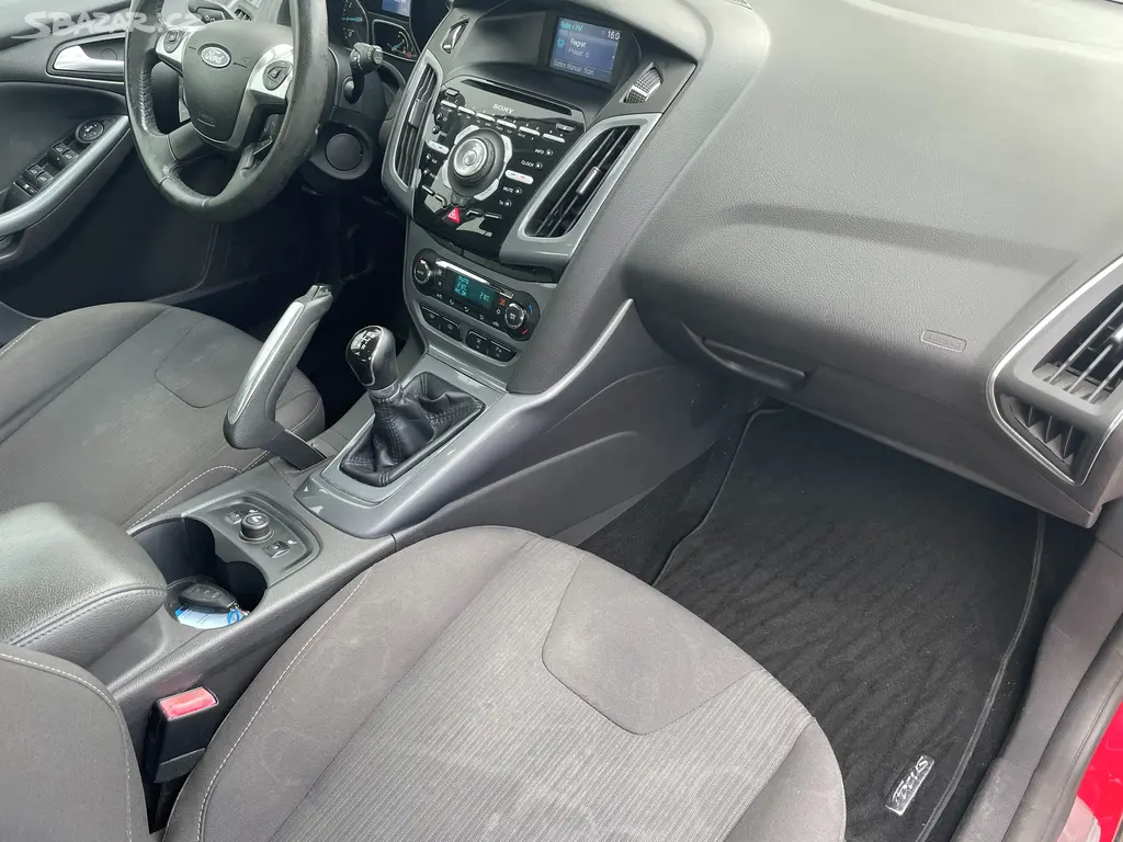 Ford Focus, 1,6 Ti-VCT 92kW TITANIUM - fotka 6