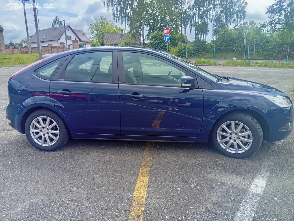 Ford Focus 1,6 benzín 74Kw - fotka 3