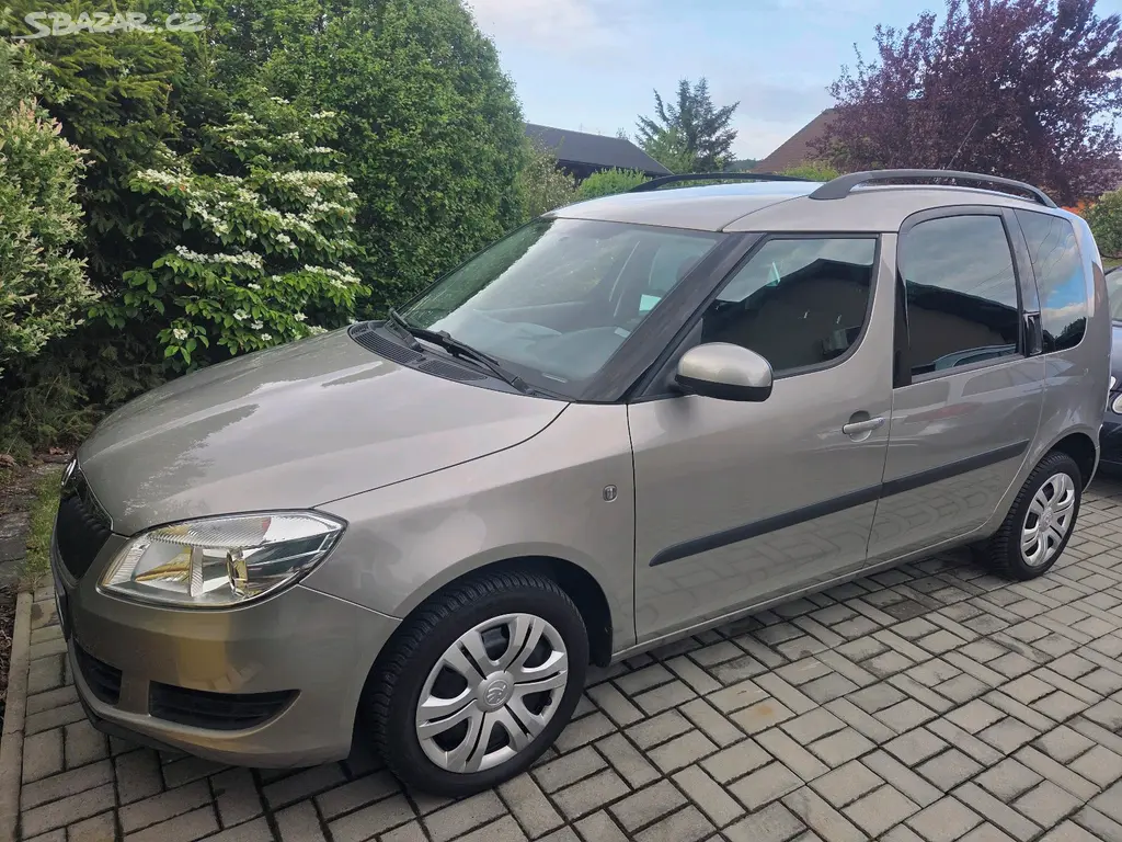 Škoda Roomster 1.2 tsi 63kW Ambition 2013 jen 149t - fotka 2