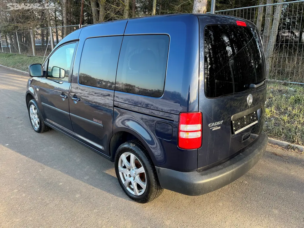Volkswagen Caddy LiFE 1.6 TDI 2x šoupačky alu - fotka 6