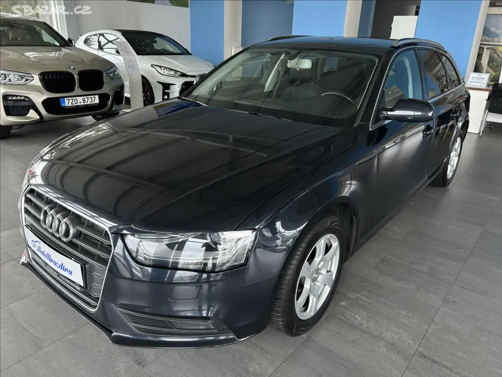 Audi A4, 2,0 TDI,B8.5,SERVISKA,TAŽNÉ - fotka 3
