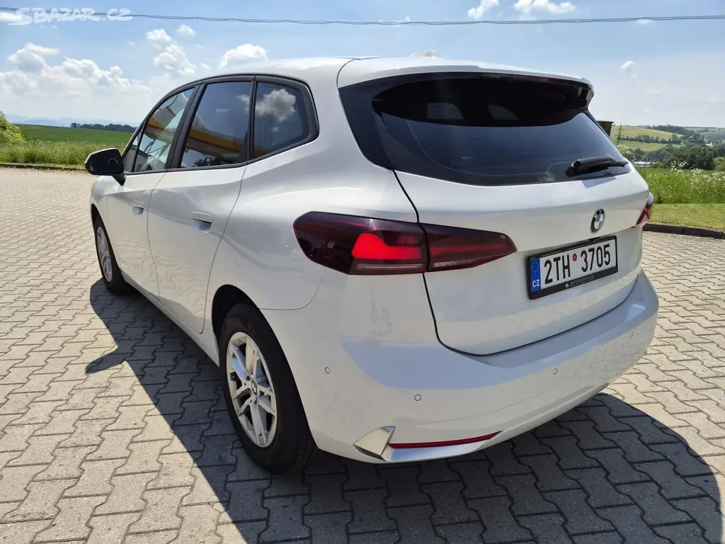 BMW Řada 2, 218 i ACTIVE TOURER - fotka 4