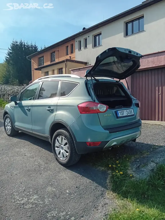 Ford Kuga 2,0TDCI 100KW 4x4 TREND - fotka 5