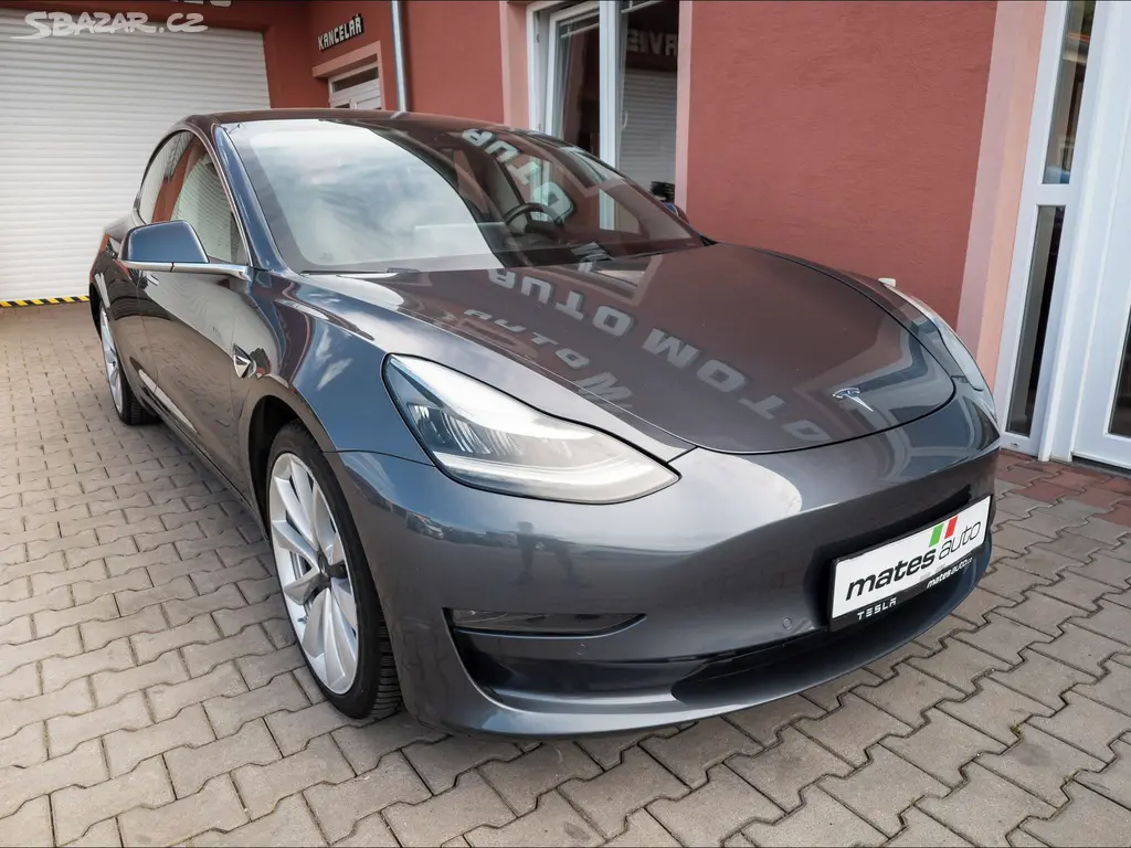 Tesla Model 3, Long Range Dual Motor 340 kW S - fotka 4