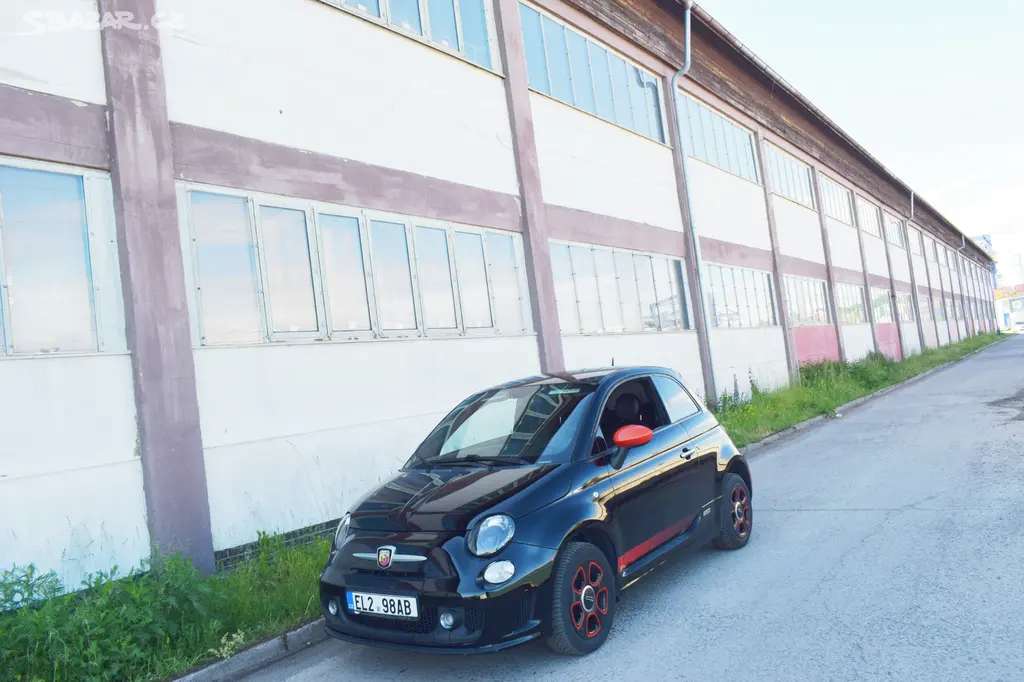 Fiat 500E ABARTH ELECTRIC/2015/KŮŽE/NAVI
