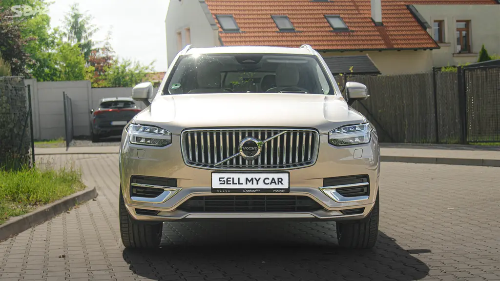 Volvo XC90, Plug-in AWD 228kW 1Maj 7míst Tažné DPH - fotka 2