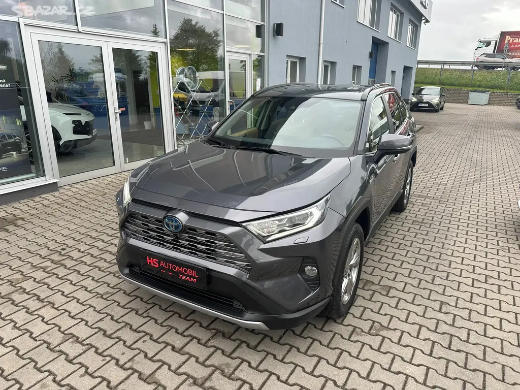 Toyota Rav4, 2,5 Hybrid 4x4 Executive 131kW - fotka 2