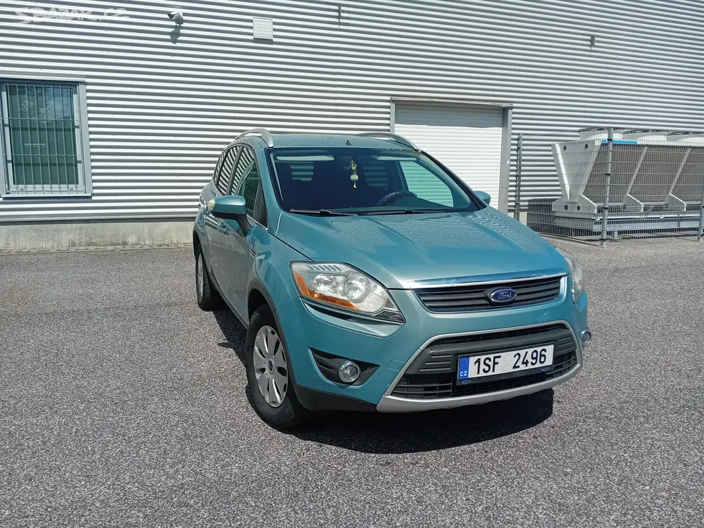 Ford Kuga 2,0TDCI 100KW 4x4 TREND - fotka 2