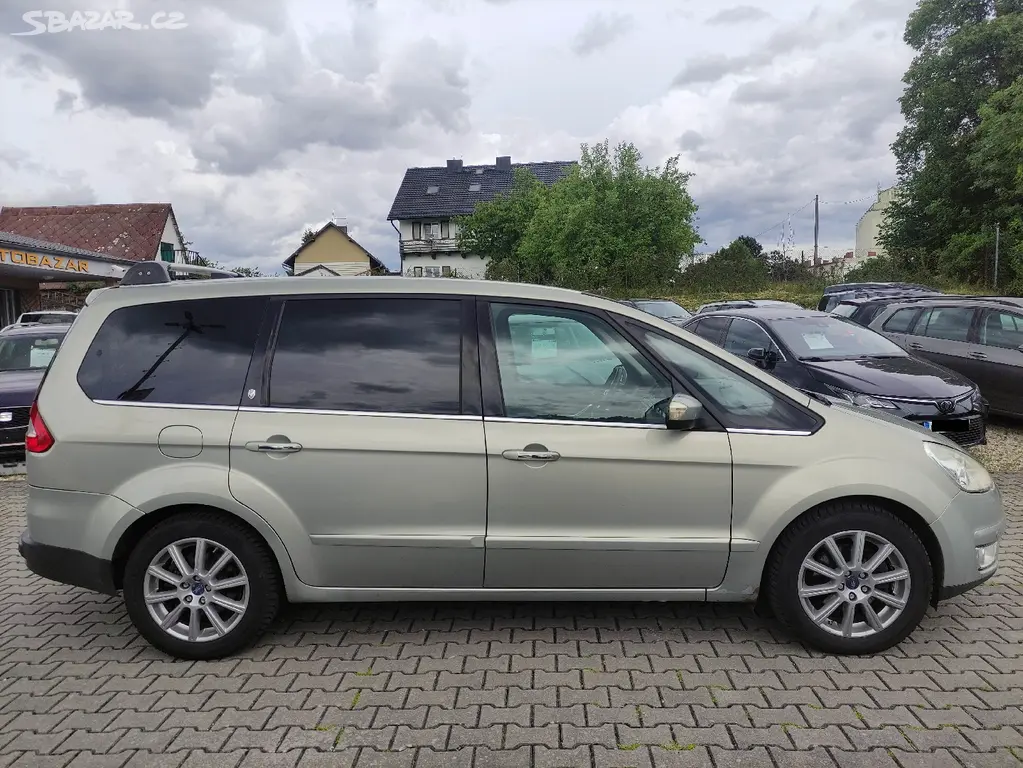 FORD GALAXY 2.0 TDCi 103KW GHIA,7-MÍST,ZÁVĚS,NAVI. - fotka 4