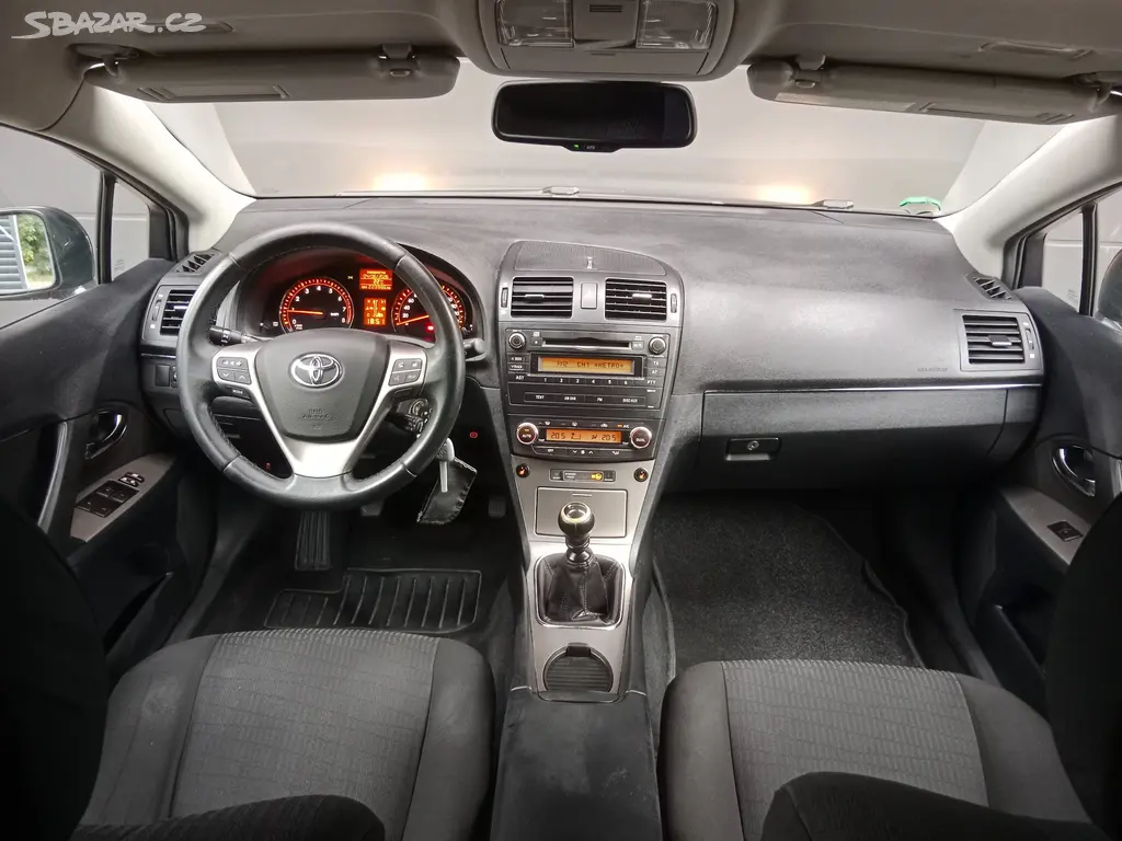 Toyota Avensis Combi 1.8 VVT-i 108kW - Bez Koroze. - fotka 6