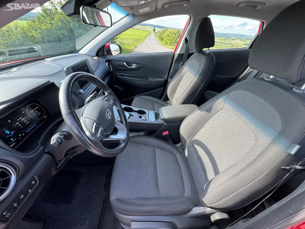 Hyundai Kona EV 42kWh 2021 FL 36 000 km SoH 95 % - fotka 5