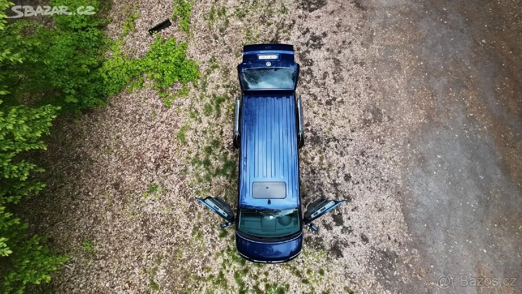 Volkswagen Multivan 2,5 Highline TDI 128kW - fotka 2