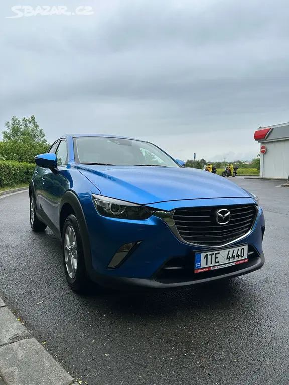 MAZDA CX3 modrá