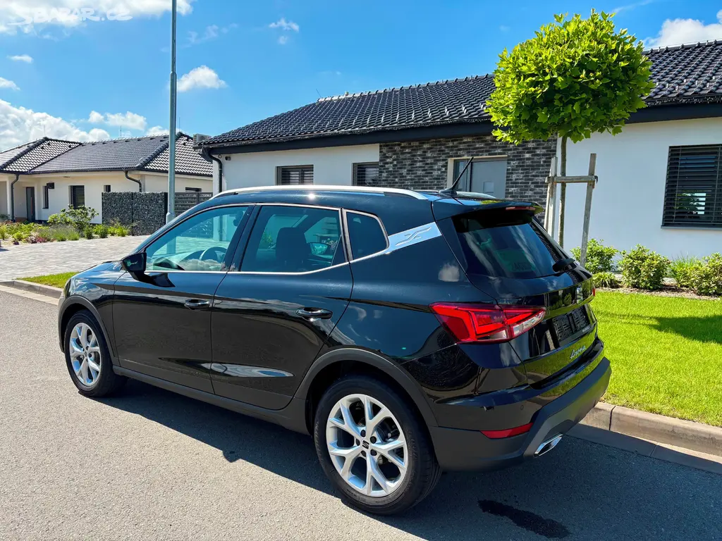Seat Arona 1.0 TSi FR, odpočet DPH,virtual, SMART - fotka 3