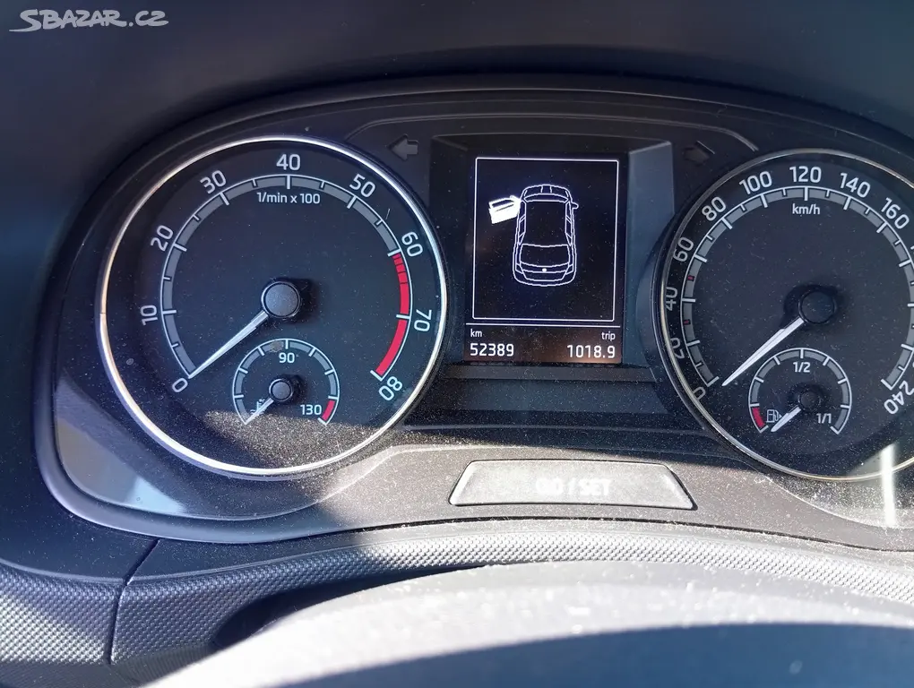 Škoda Fabia 1,0 TSI benzín70Kw-TK do5/2028-52389km - fotka 3