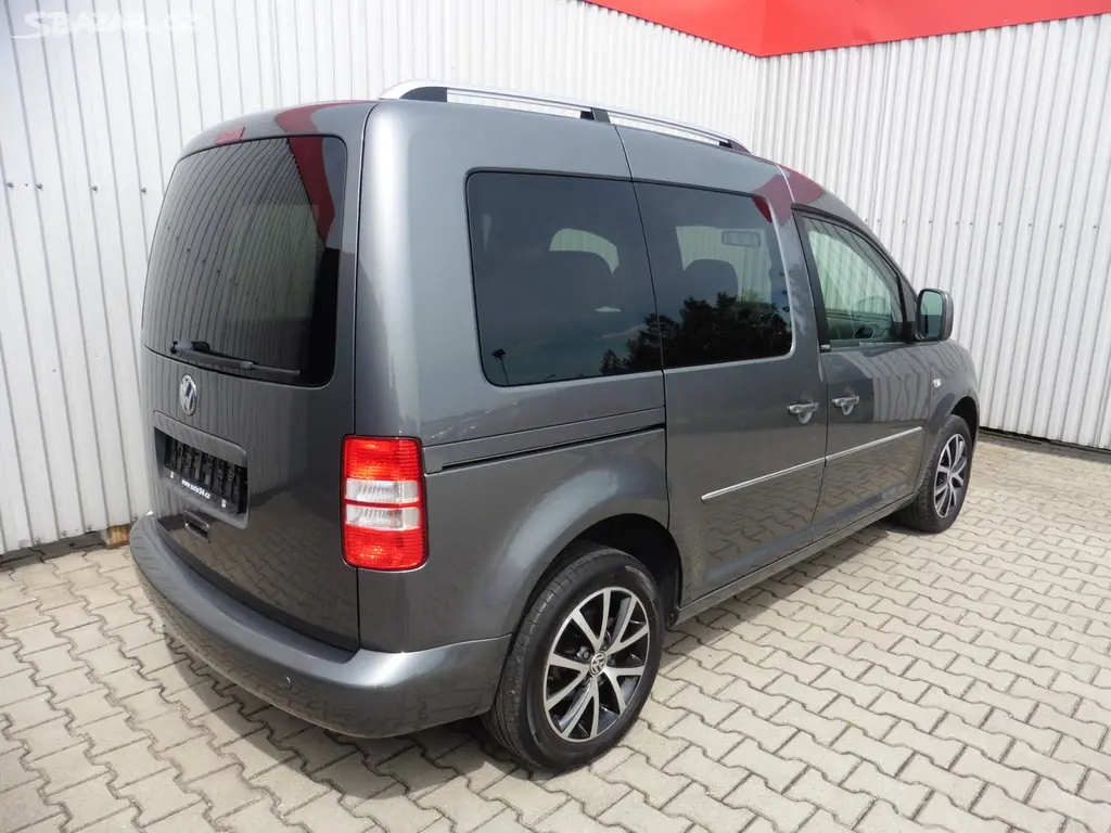 Volkswagen Caddy, 1,6 TDI Cup, Aut.klima, ... - fotka 3