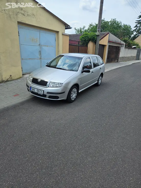 Škoda Fabia Combi 1.4 16V 55kw - fotka 3