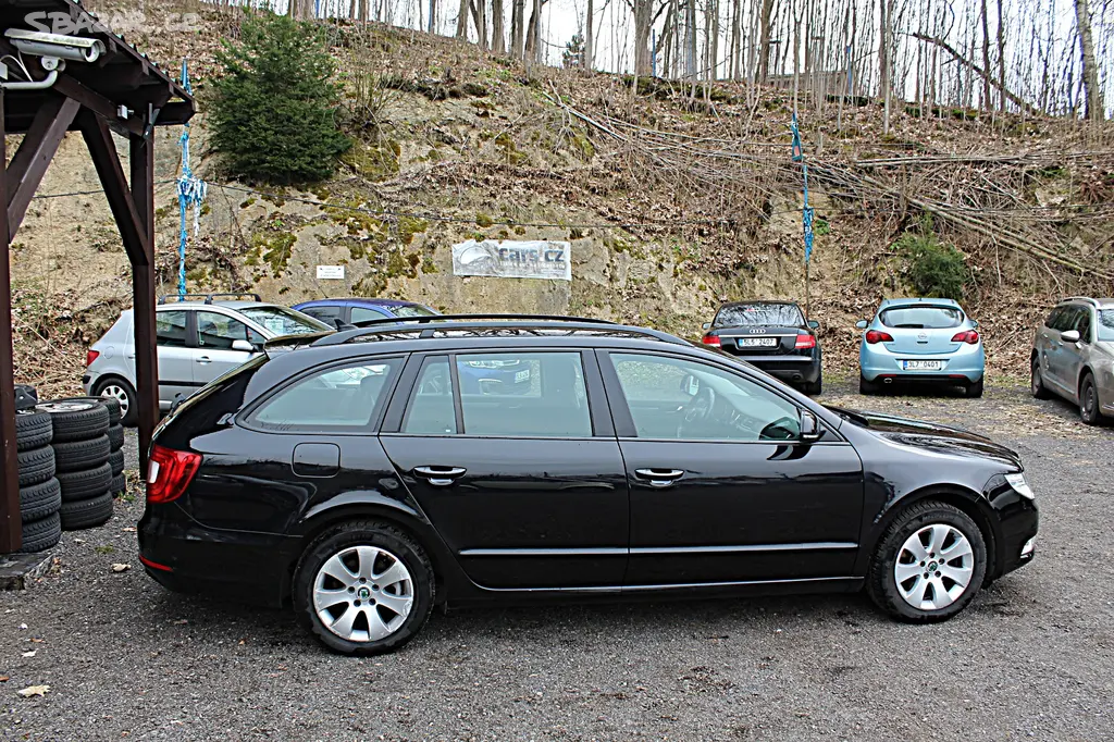 Škoda Superb Kombi - fotka 3
