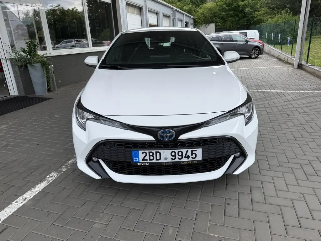 Toyota Corolla, 1,8 Hybrid Comfort Tech - fotka 2
