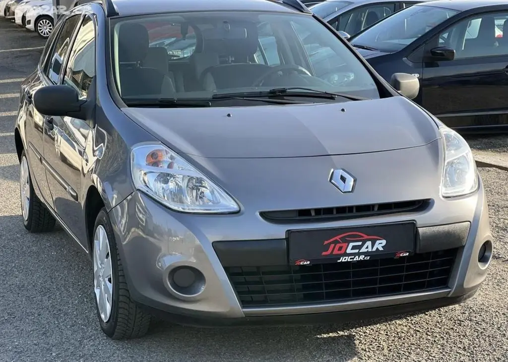 Renault Clio 1.2i 55kw ABS KOUPENO V ČR manuální - fotka 3