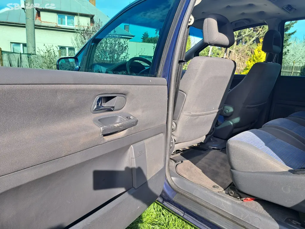 Volkswagen Sharan - fotka 6