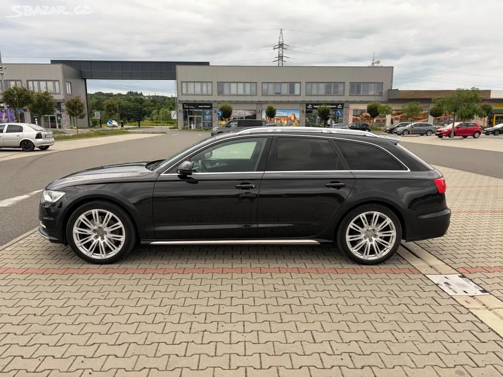 Audi A6 Allroad 3.0 TDi 230kw 4x4 TZ serviska - fotka 6