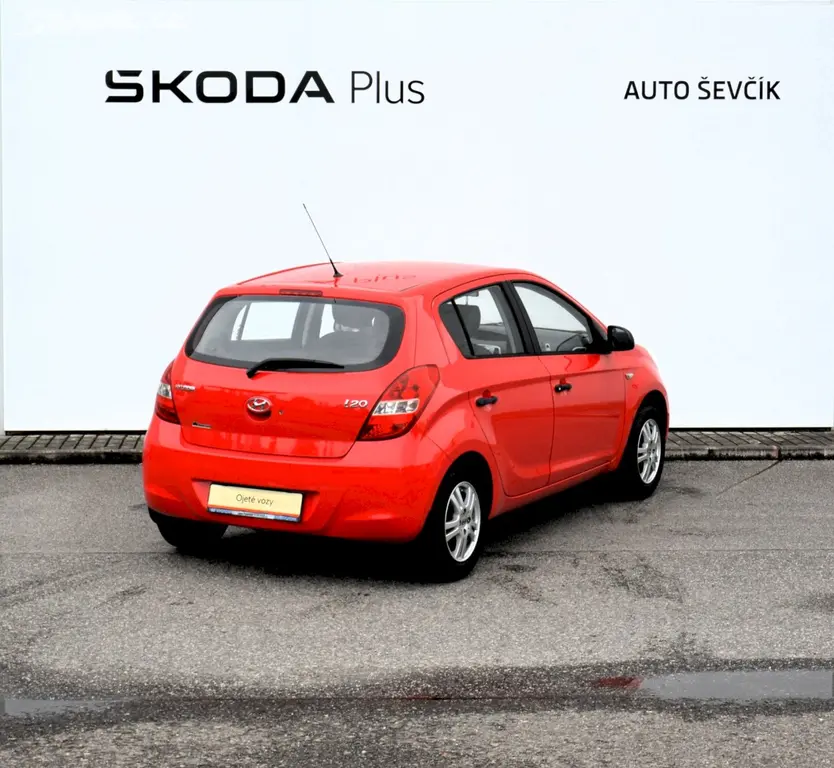 Hyundai i20, 1.2 57 KW Classic 1. generace - fotka 2