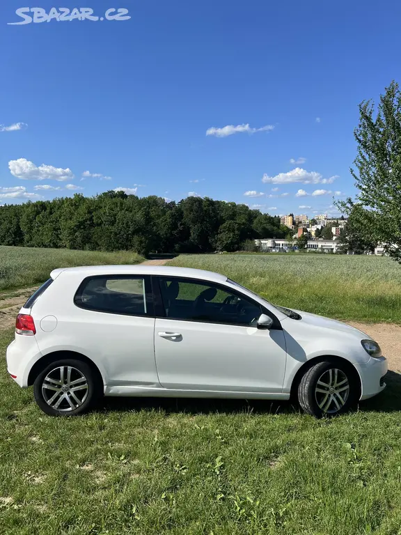 Volkswagen Golf 6 1.4 MPi 16V 59 kW - fotka 5